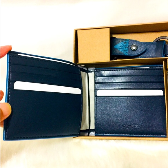 NWT Coach boxed 3 in 1 Navy Wallet gift Set - Picture 3 of 9